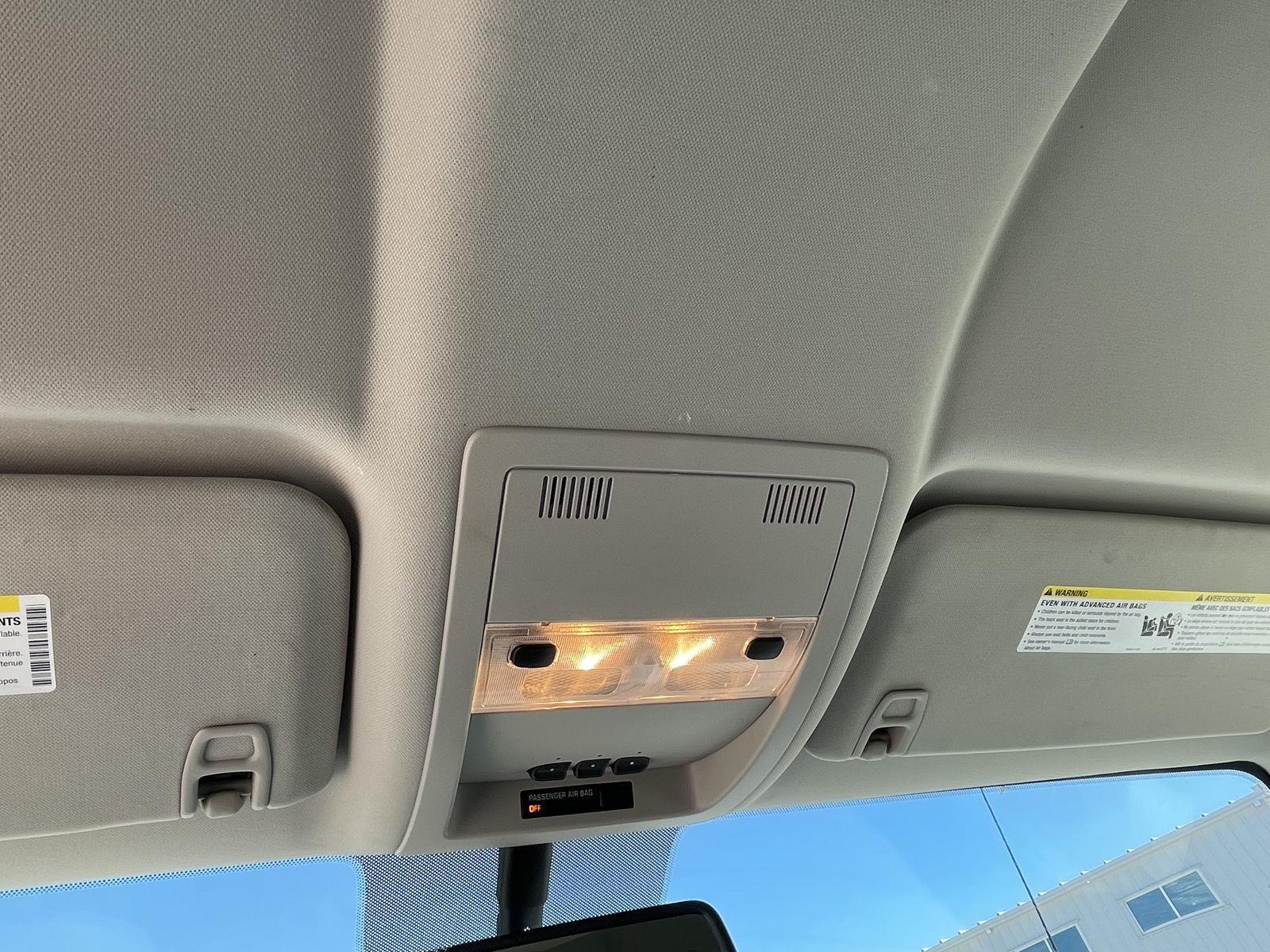 Vehicle photo 16