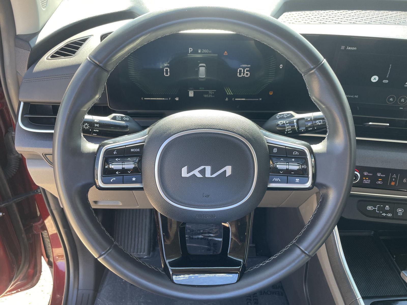 Used 2025 Kia Carnival for sale in Grand Island NE
