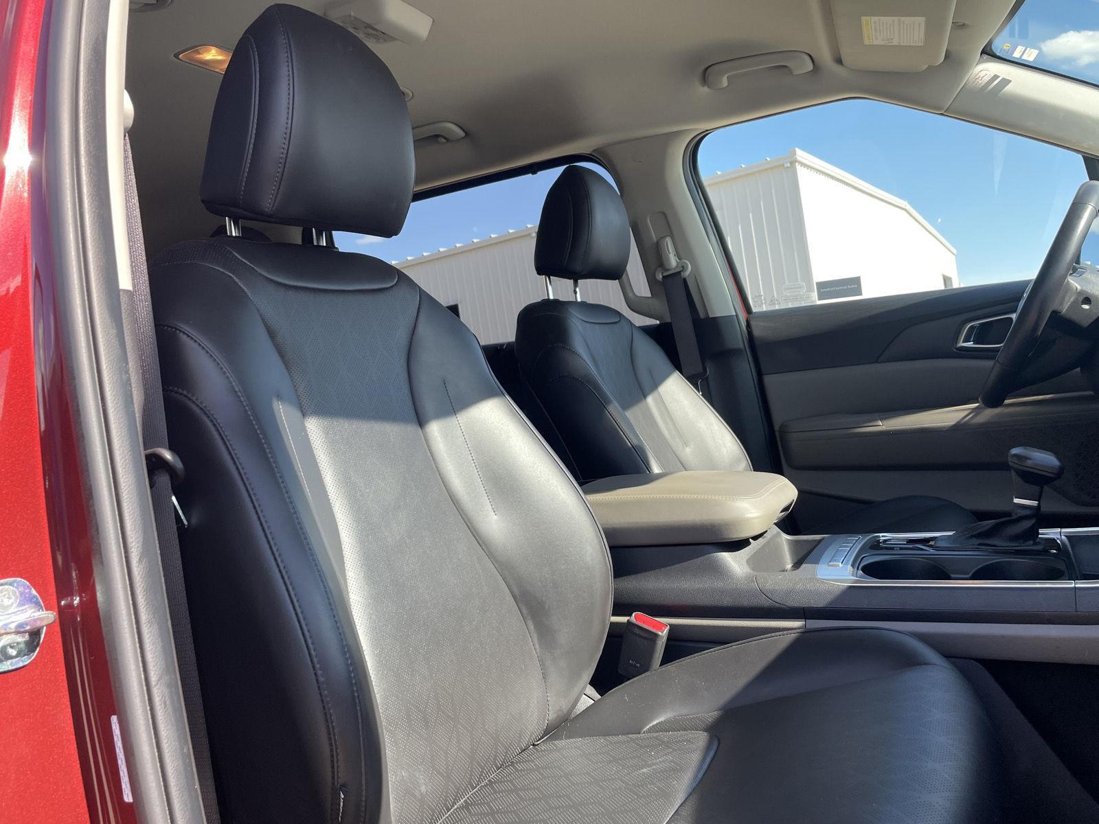 Used 2025 Kia Carnival for sale in Grand Island NE