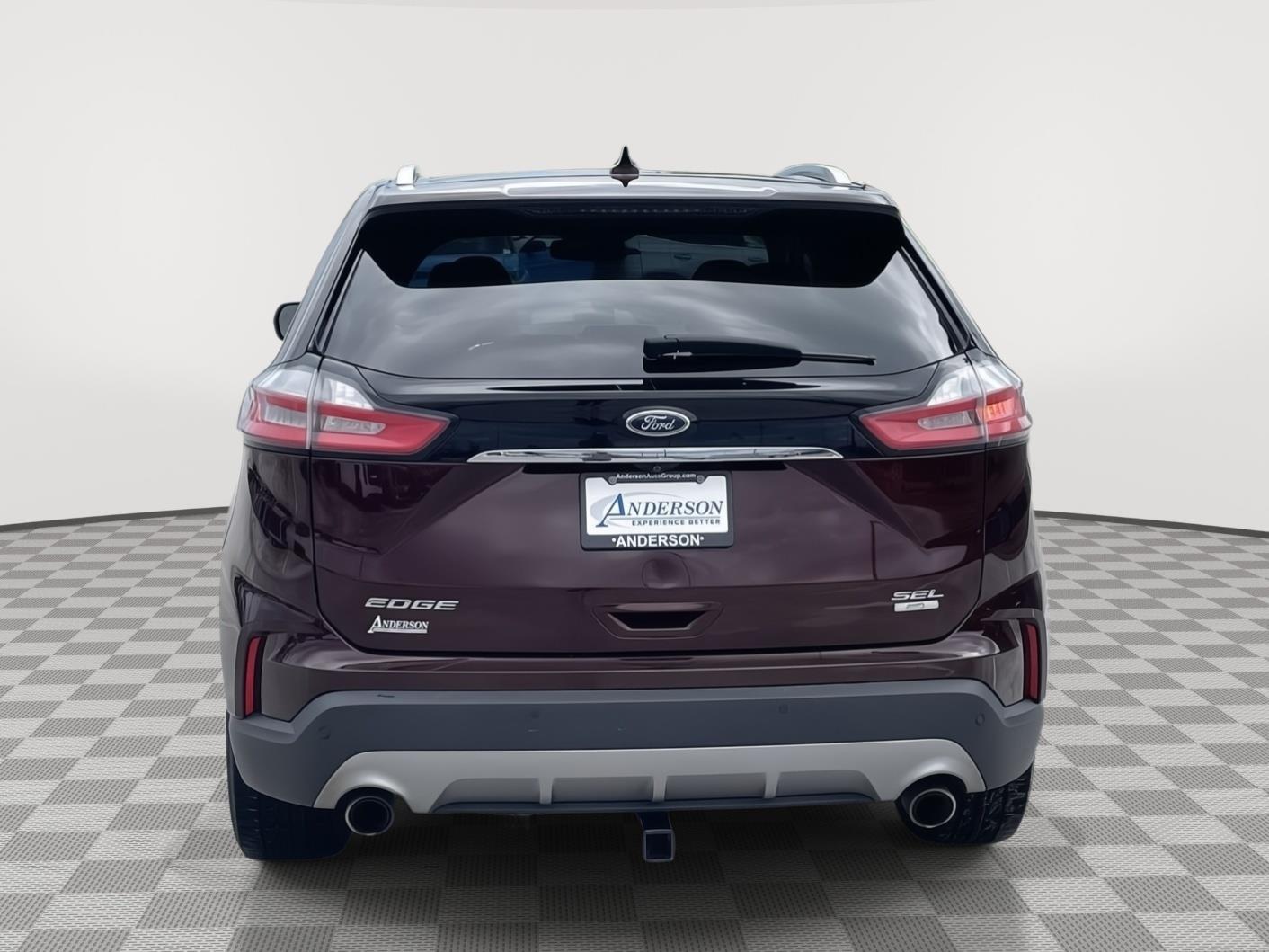 Vehicle photo 5