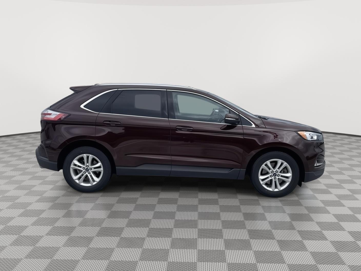 Vehicle photo 7