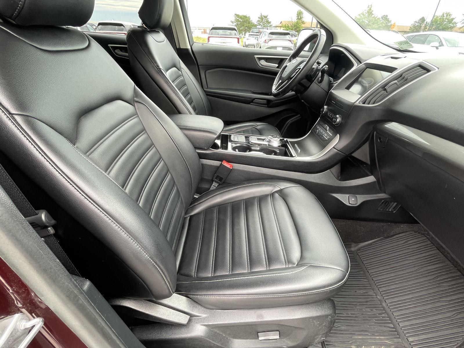 Vehicle photo 19