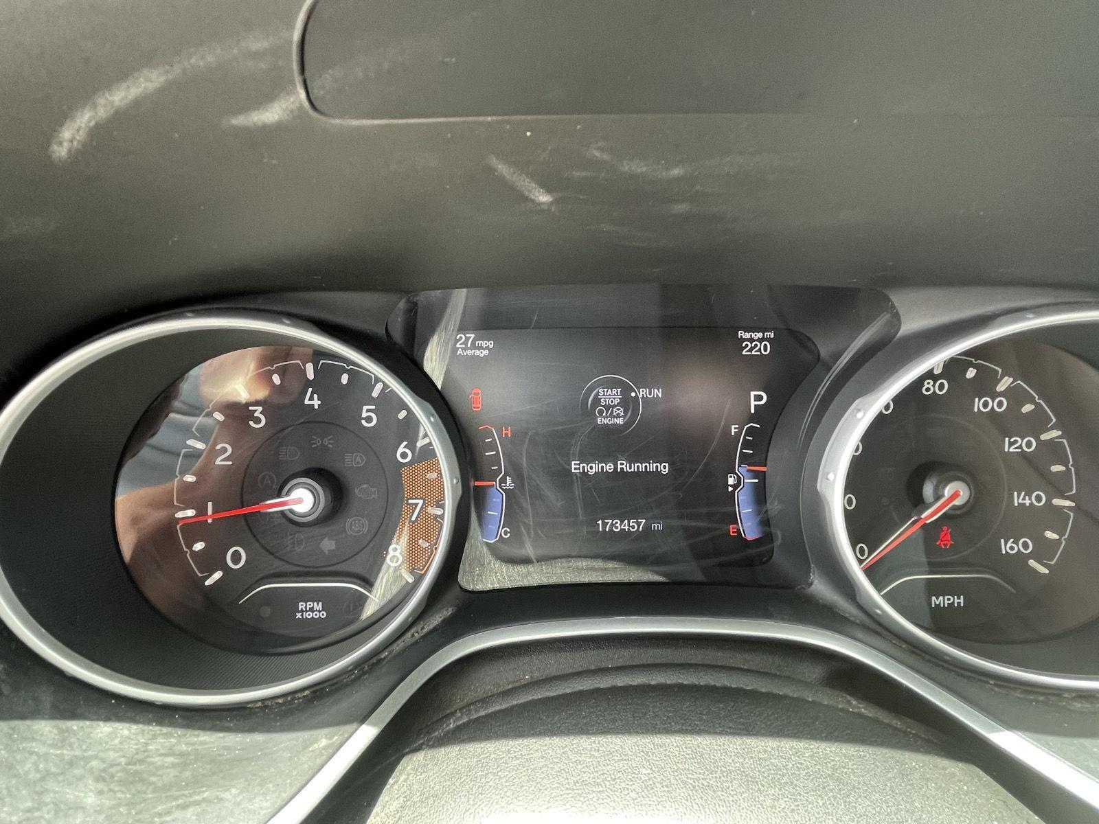 Vehicle photo 3