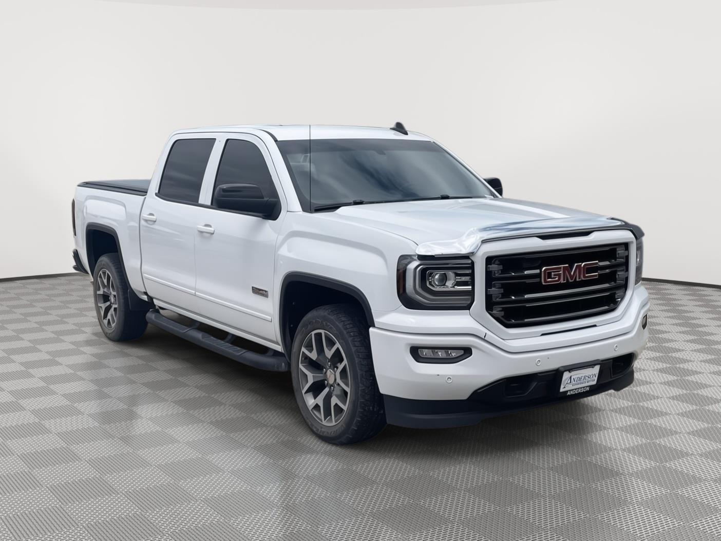 Vehicle photo 8