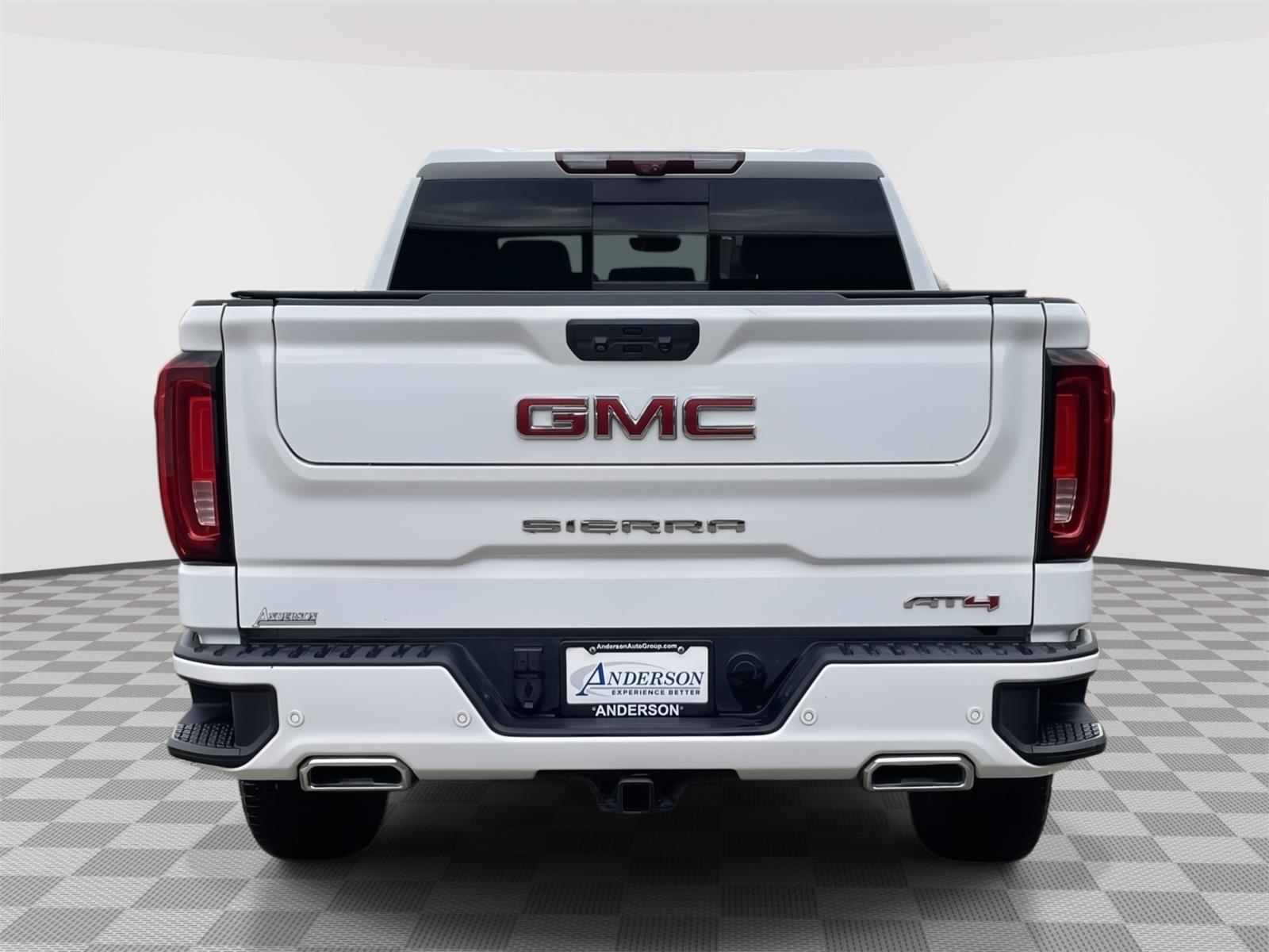 Vehicle photo 4