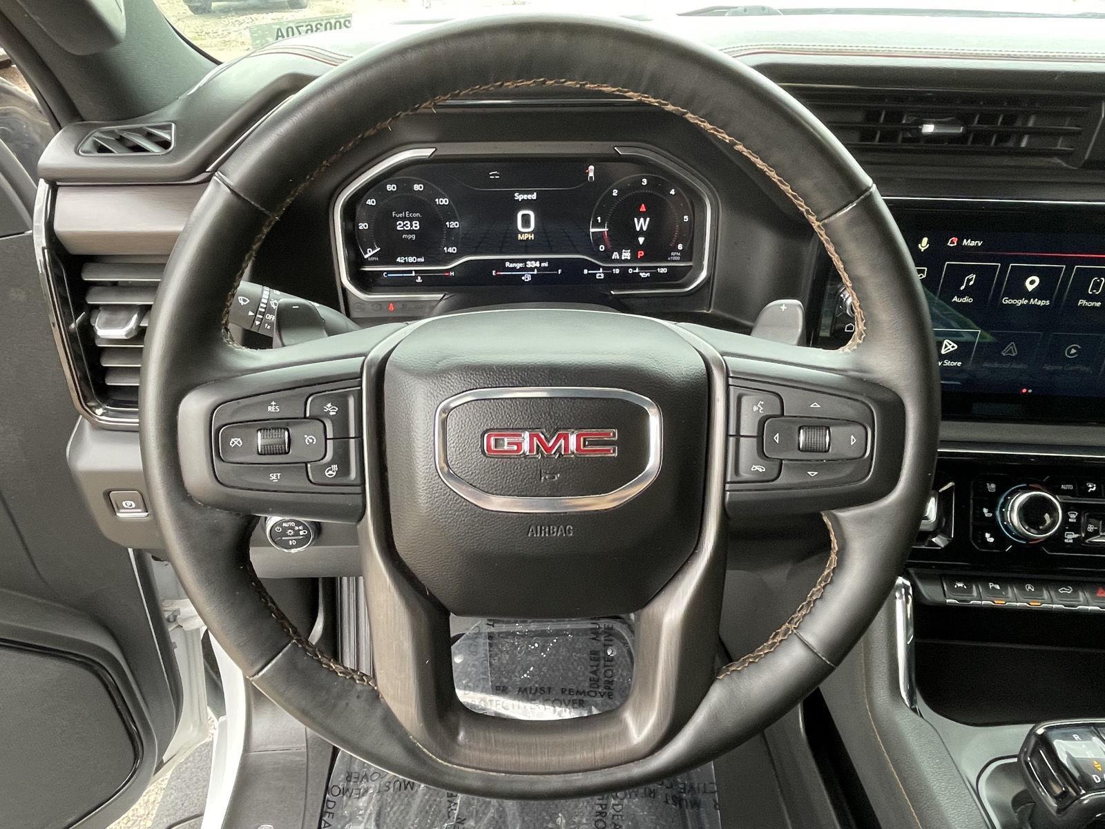 Vehicle photo 14