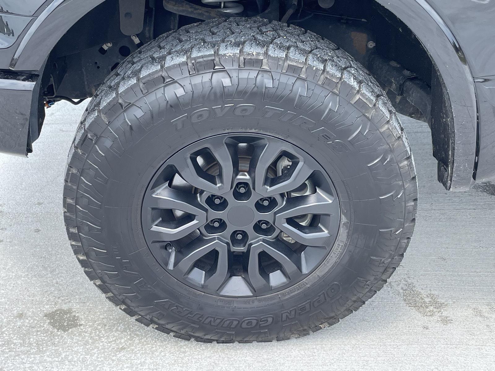 Vehicle photo 10