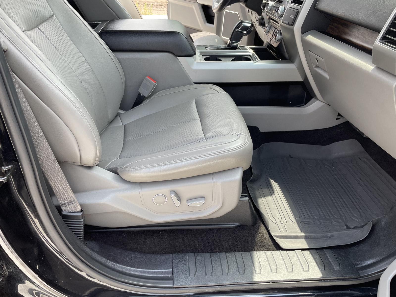 Vehicle photo 20