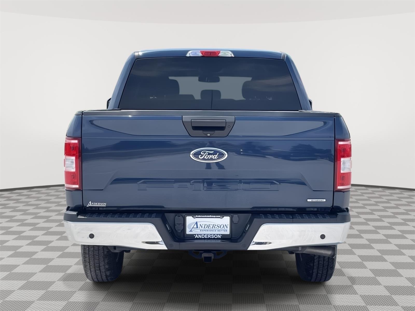 Vehicle photo 5