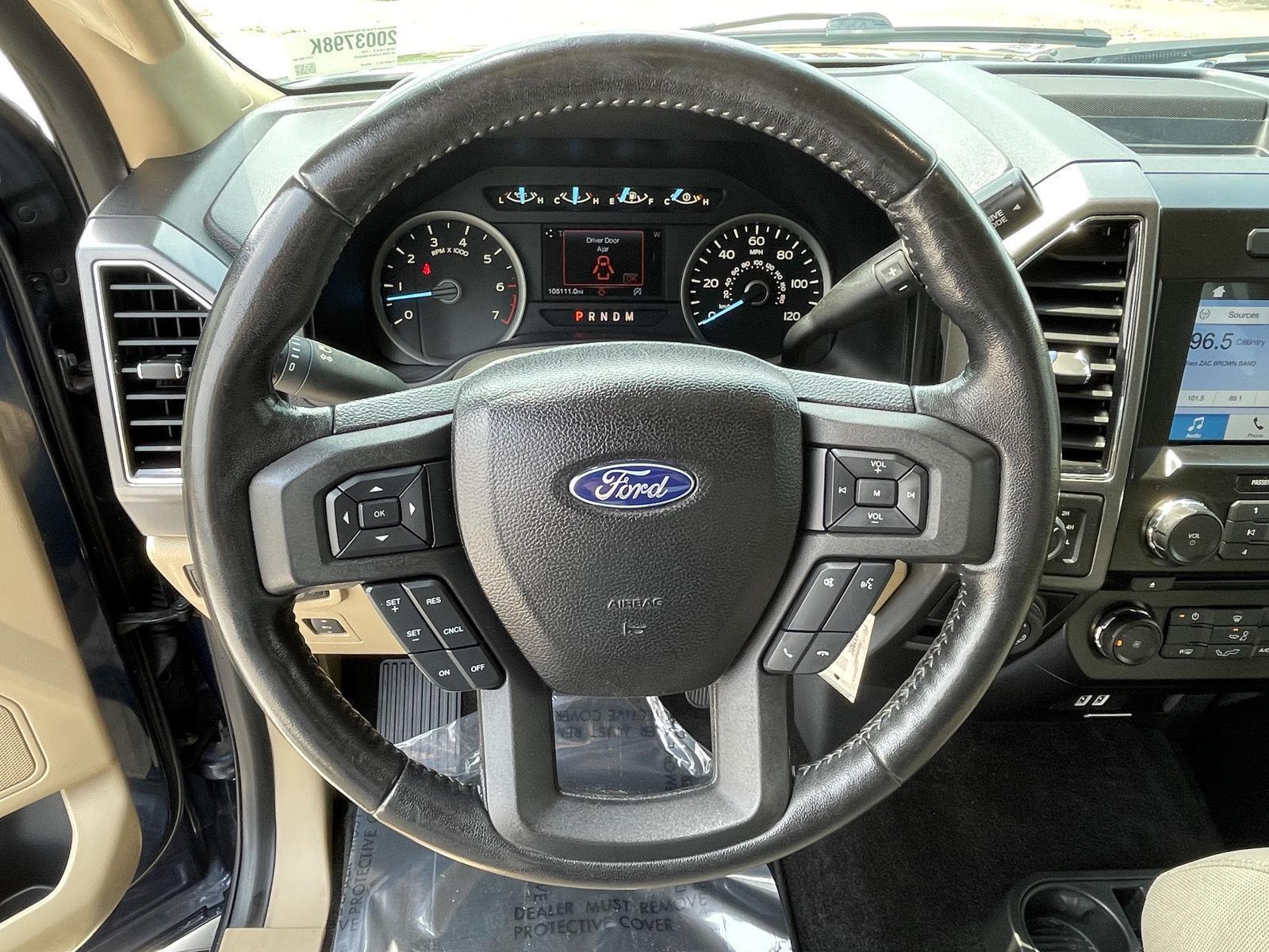 Vehicle photo 13