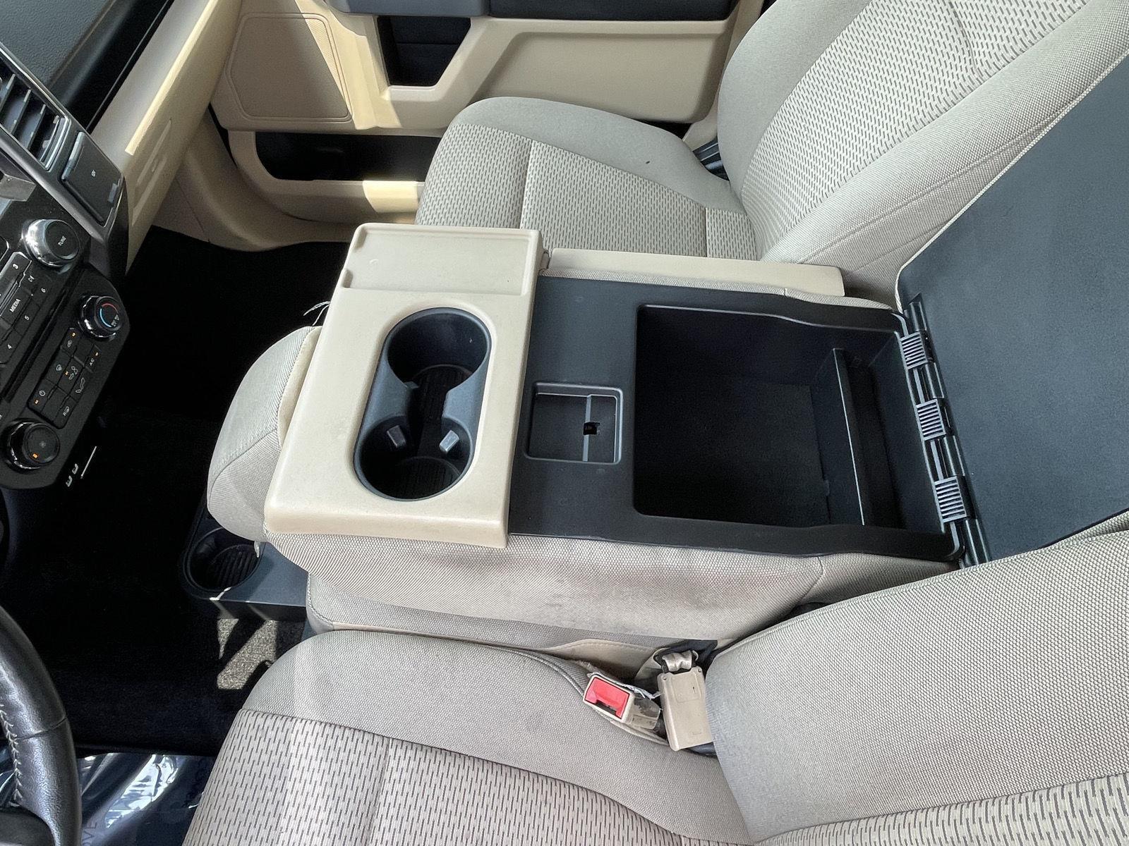Vehicle photo 15