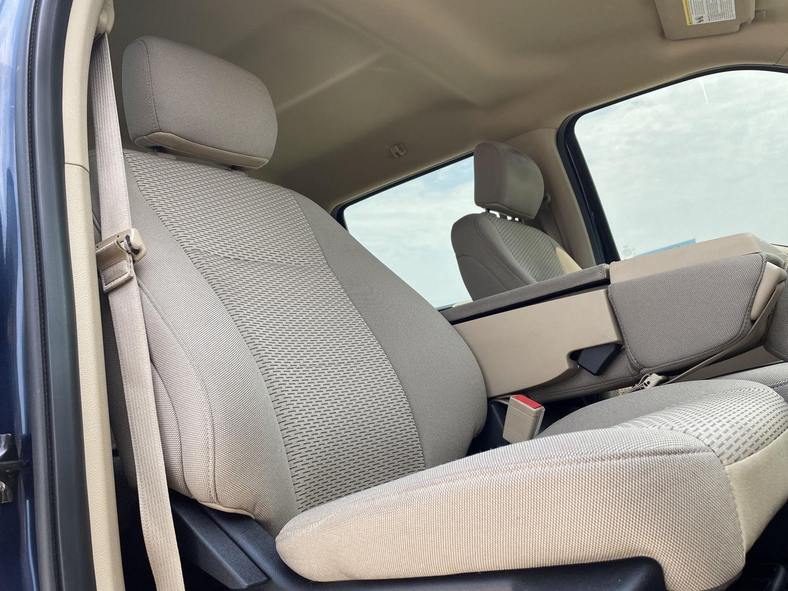Vehicle photo 21