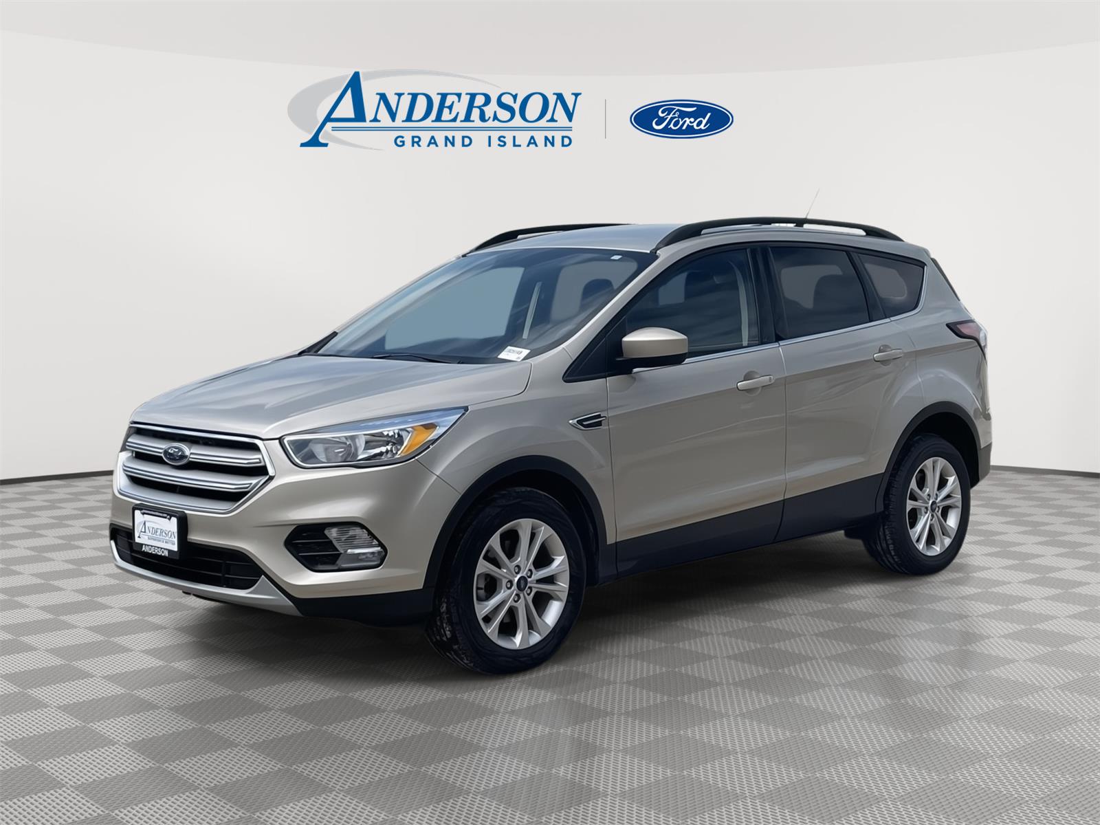 White Gold 2018 Ford Escape SUV / Crossover Front-Wheel Drive 6-Speed Automatic