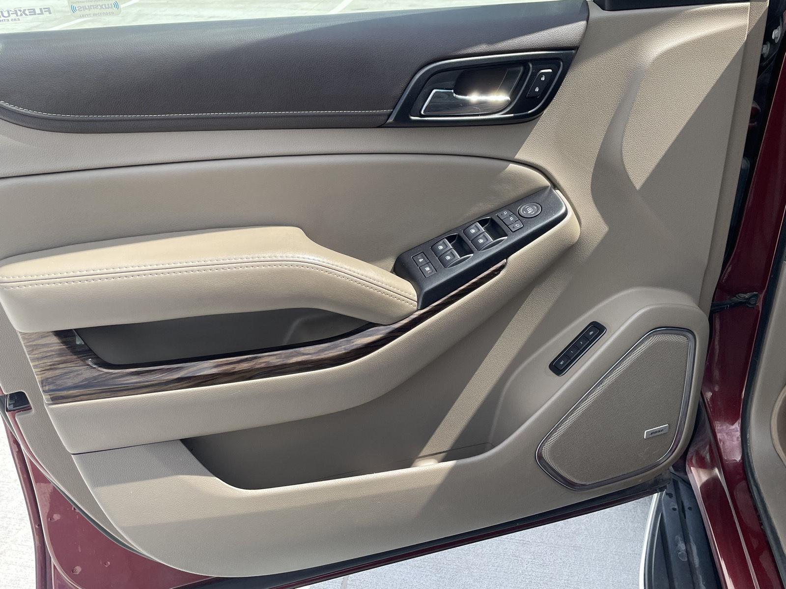 Vehicle photo 11