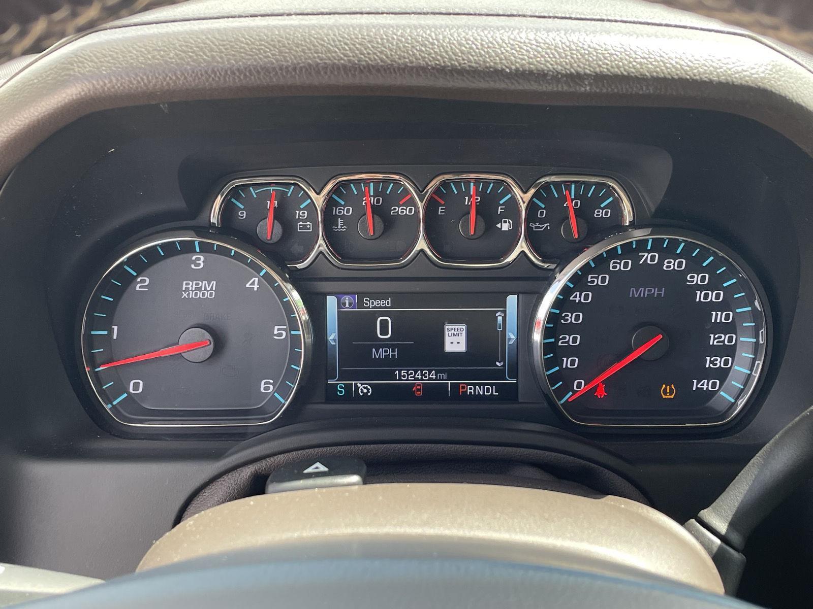 Vehicle photo 13