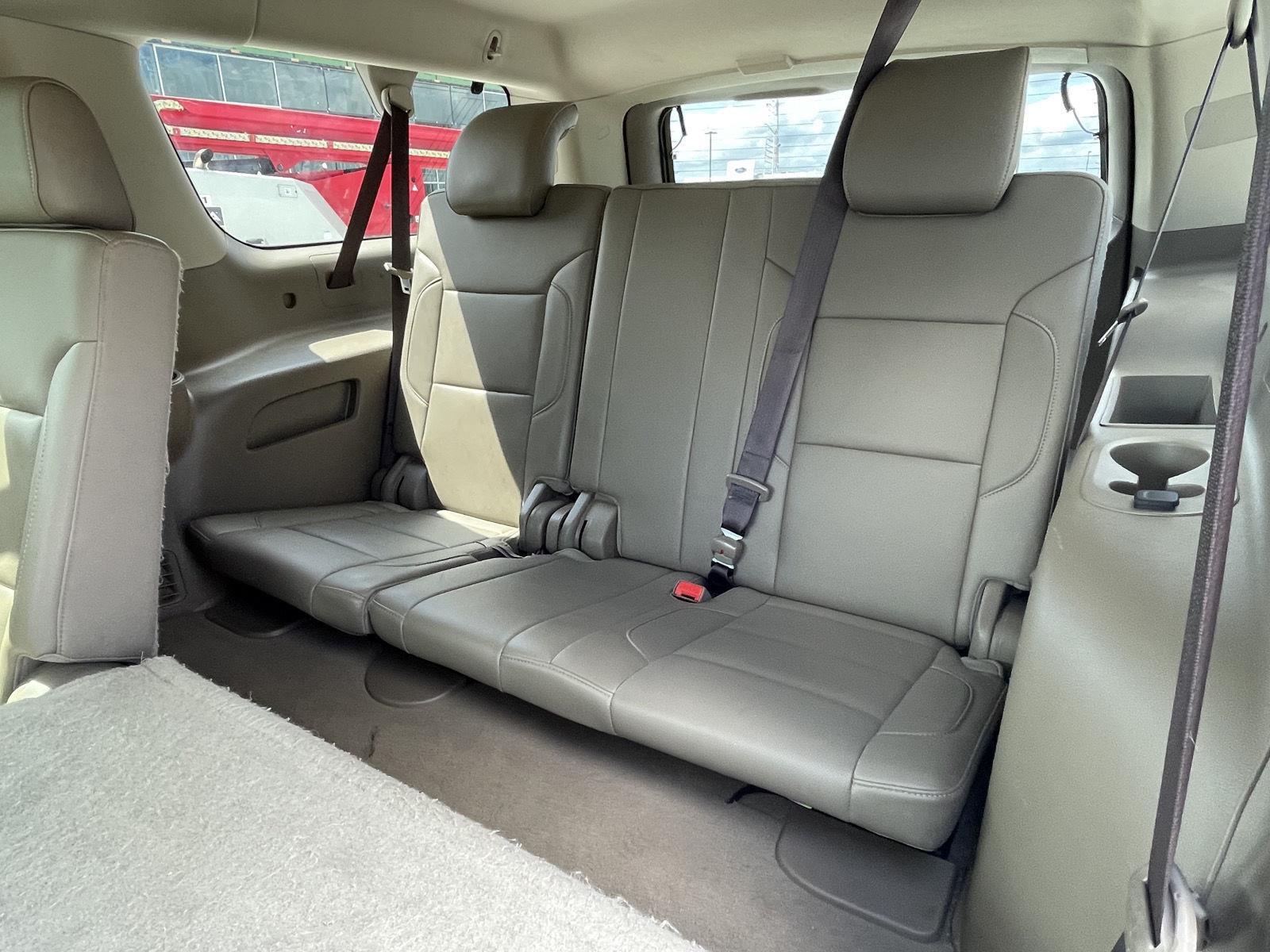 Vehicle photo 19