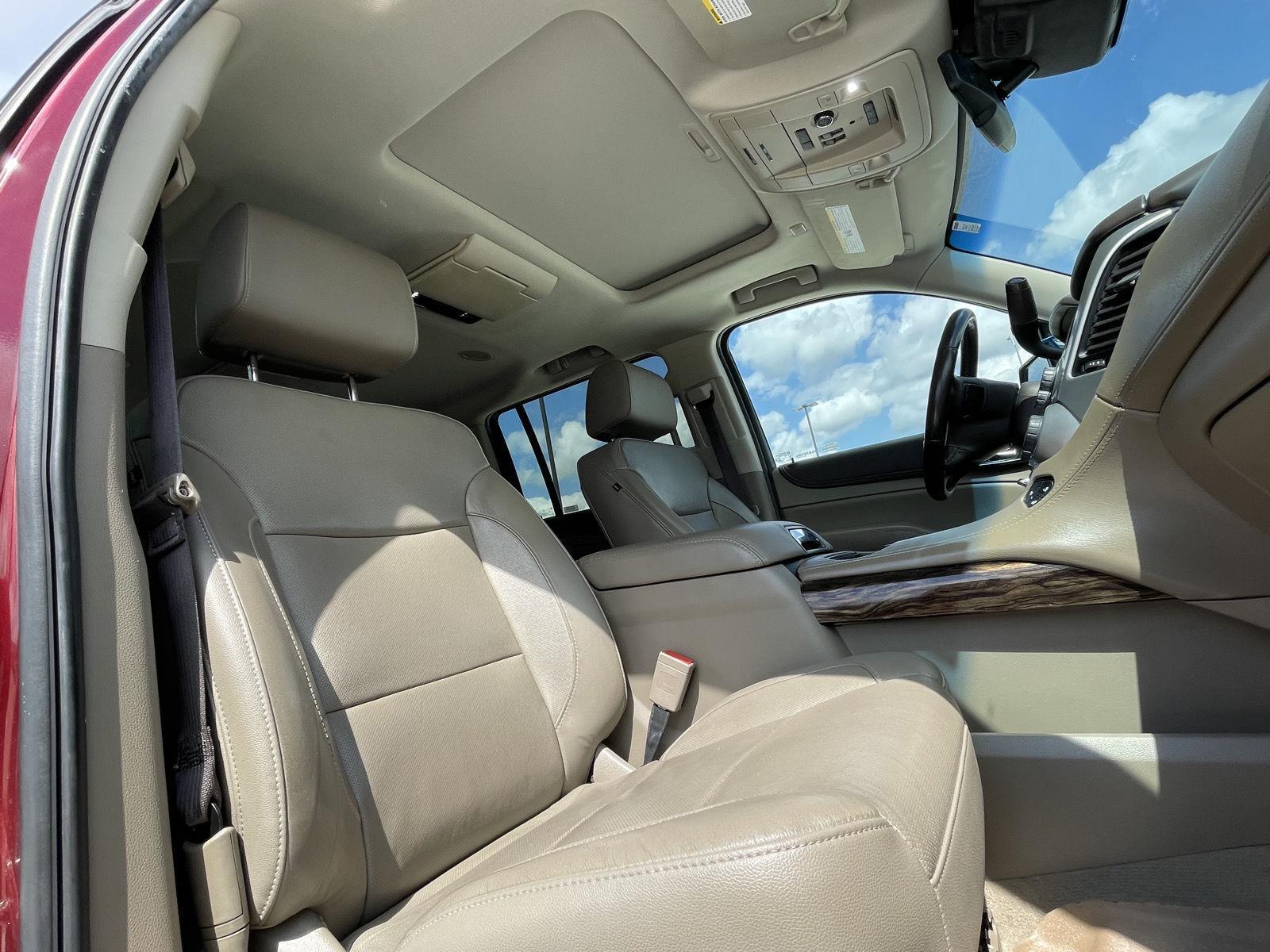 Vehicle photo 23