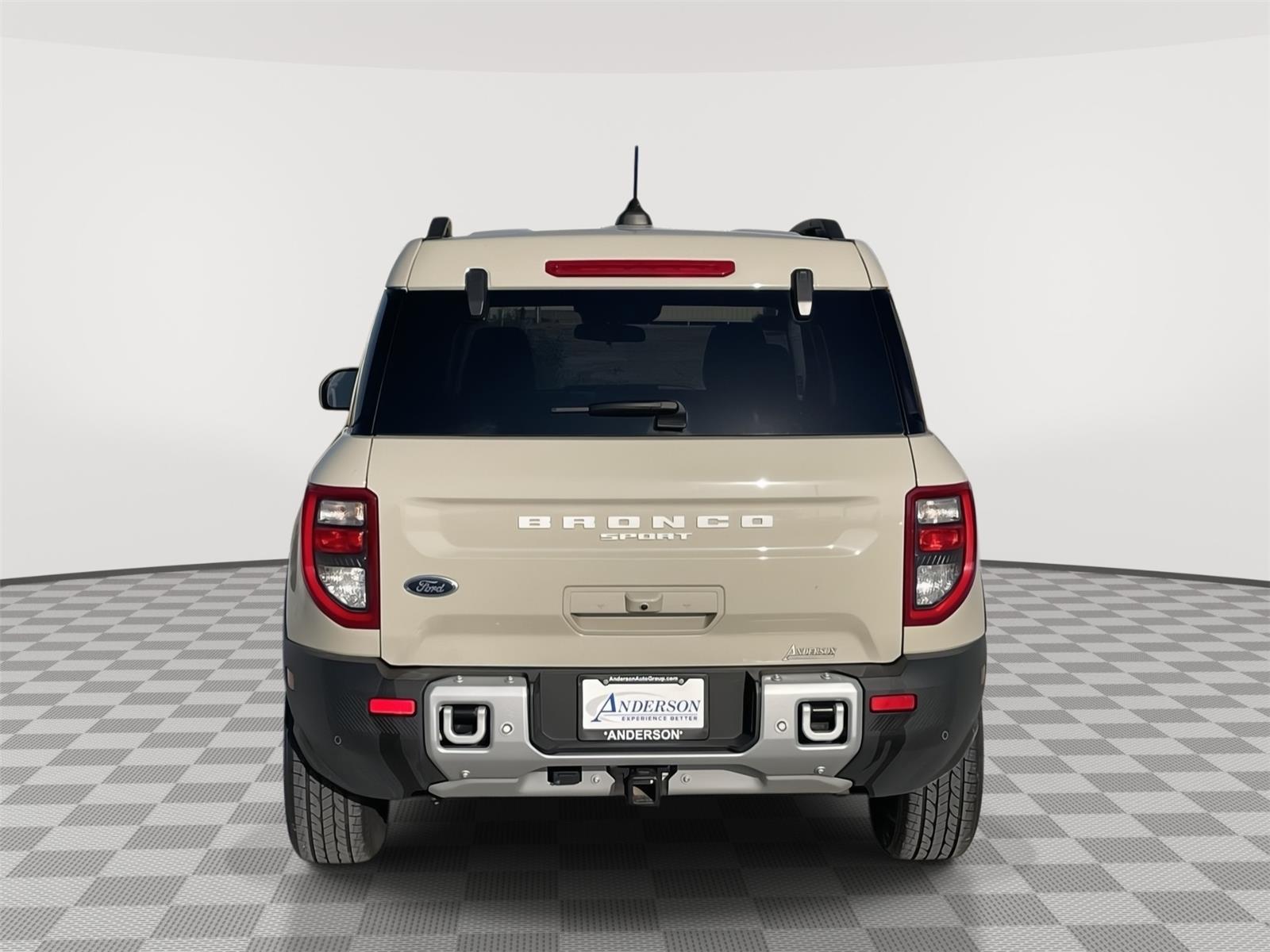 Vehicle photo 5
