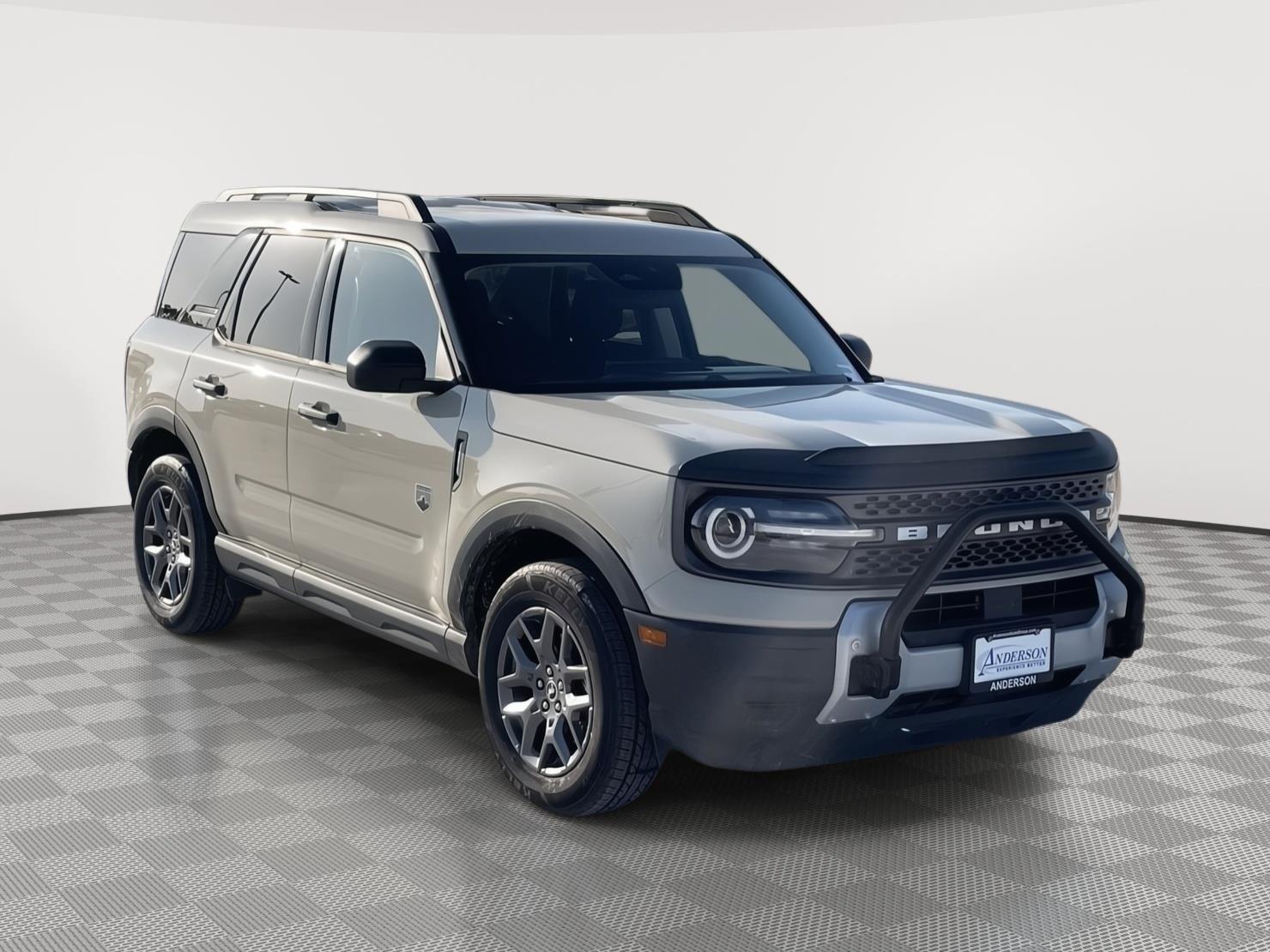 Vehicle photo 8