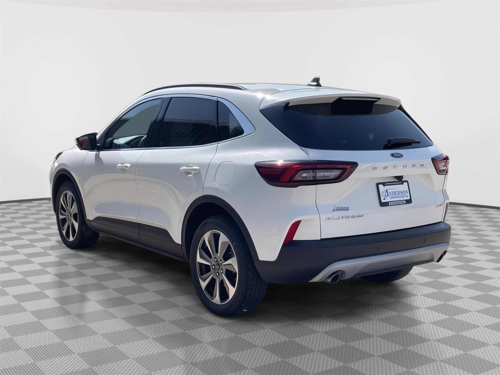 Vehicle photo 4