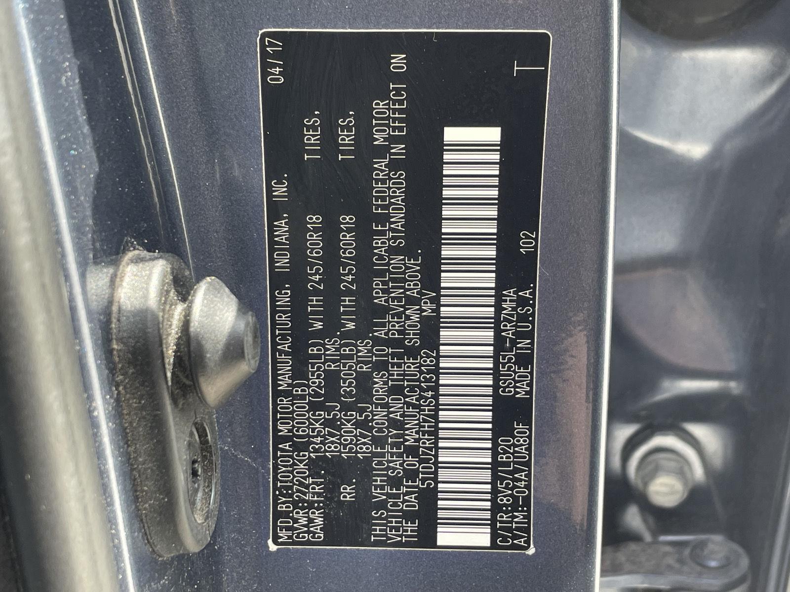 Vehicle photo 11