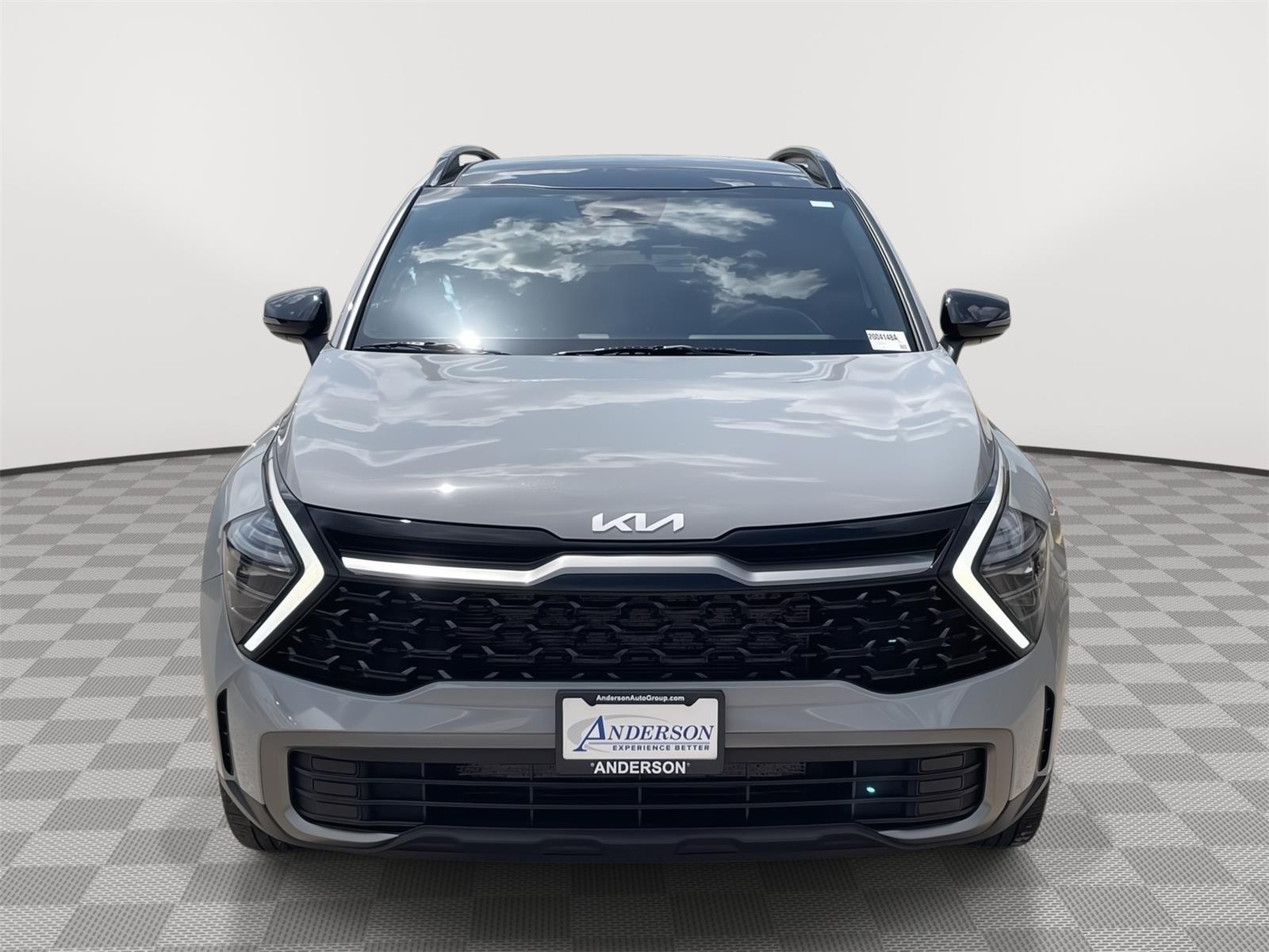 Vehicle photo 9