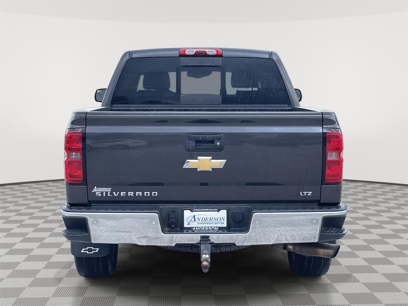 Vehicle photo 5