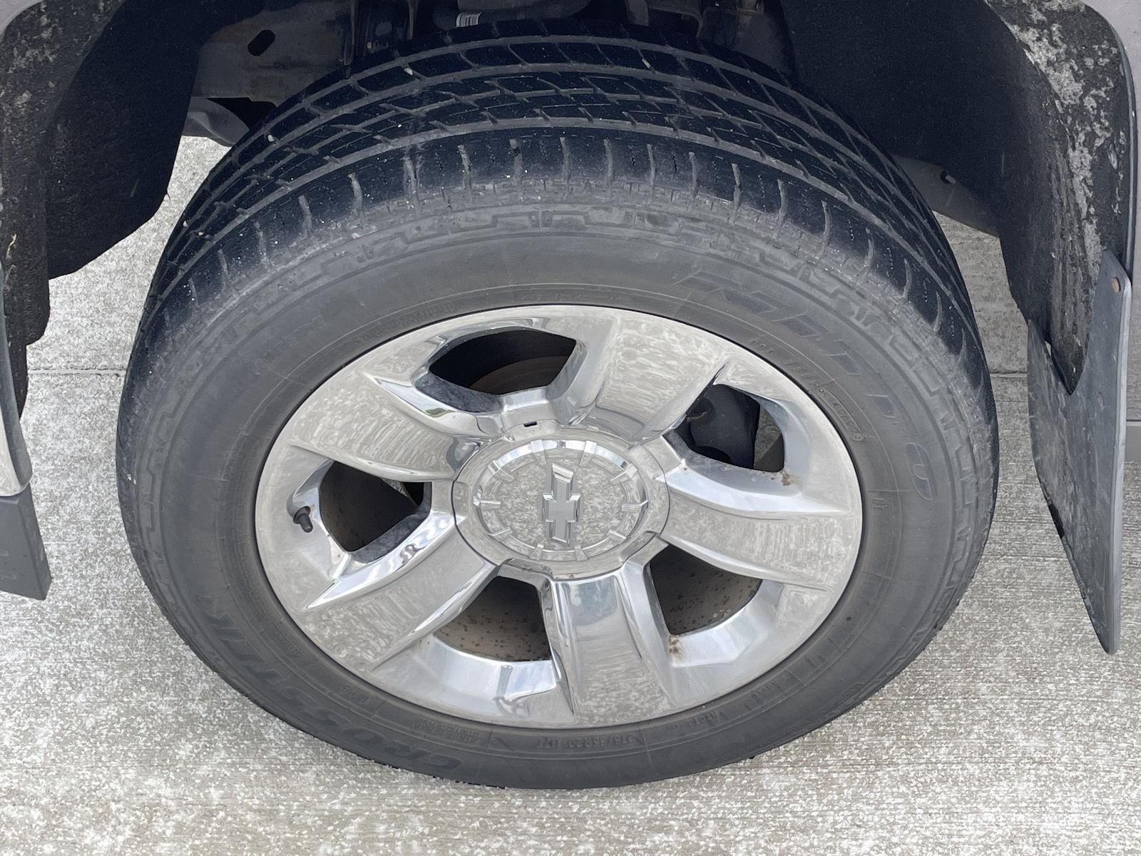 Vehicle photo 10