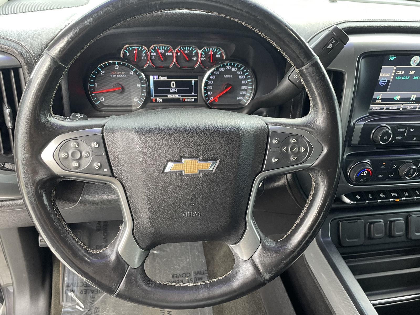 Vehicle photo 14