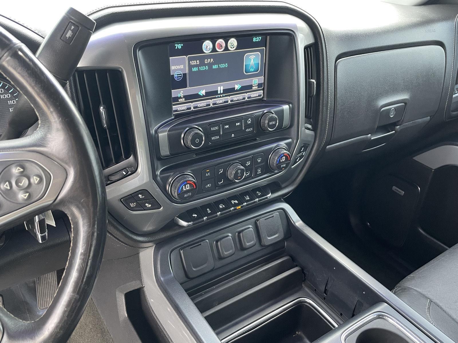 Vehicle photo 15