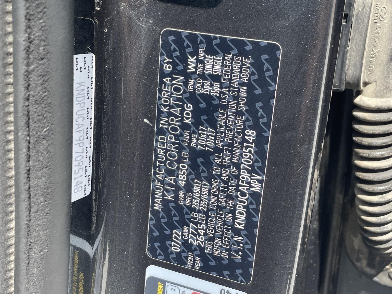 Vehicle photo 11
