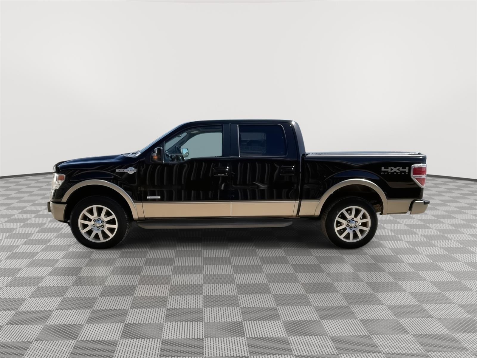 Vehicle photo 2