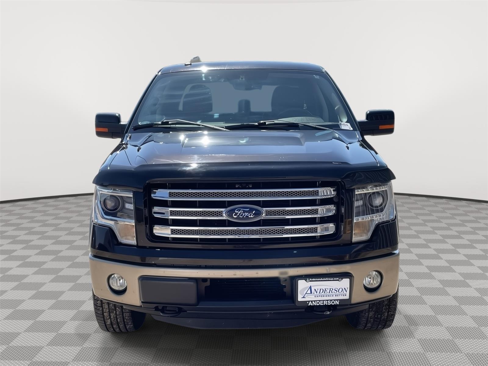 Vehicle photo 9