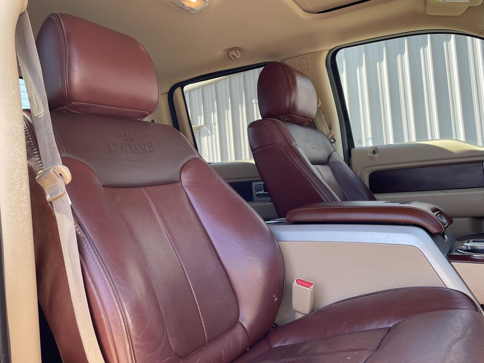 Vehicle photo 20