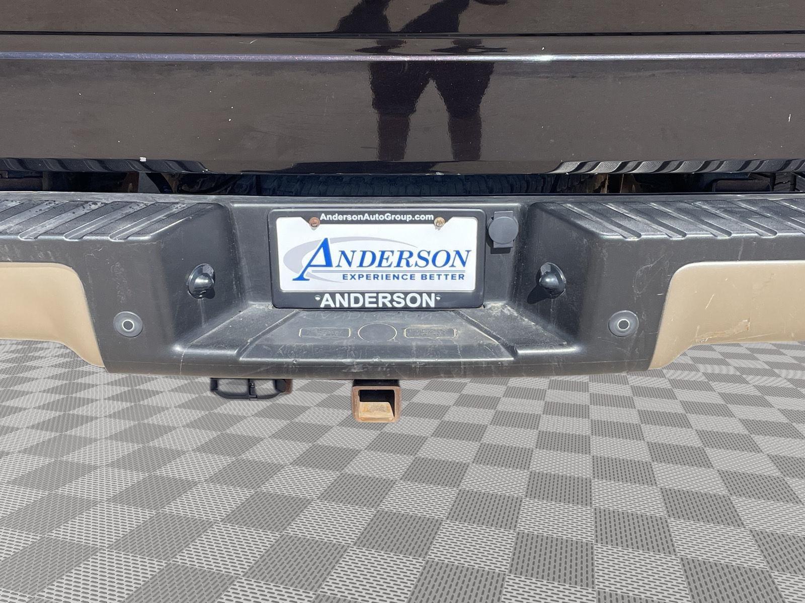 Vehicle photo 21