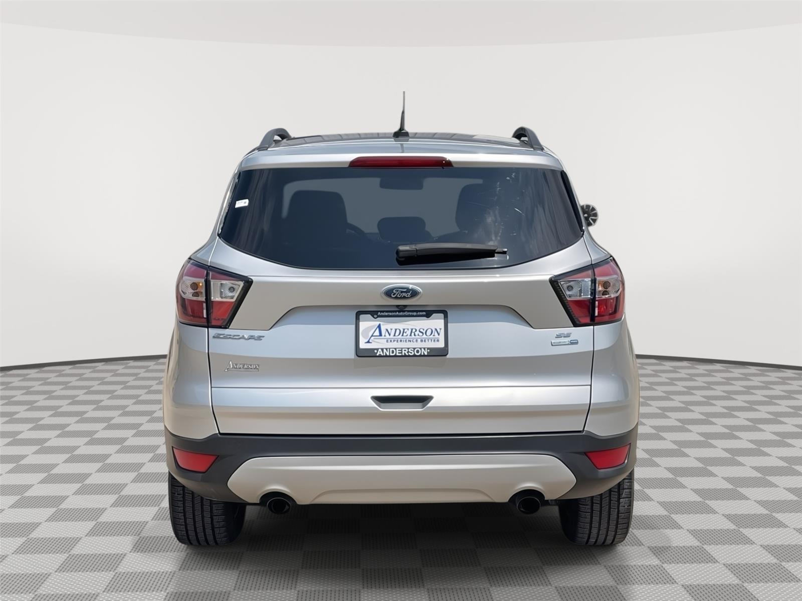 Vehicle photo 5