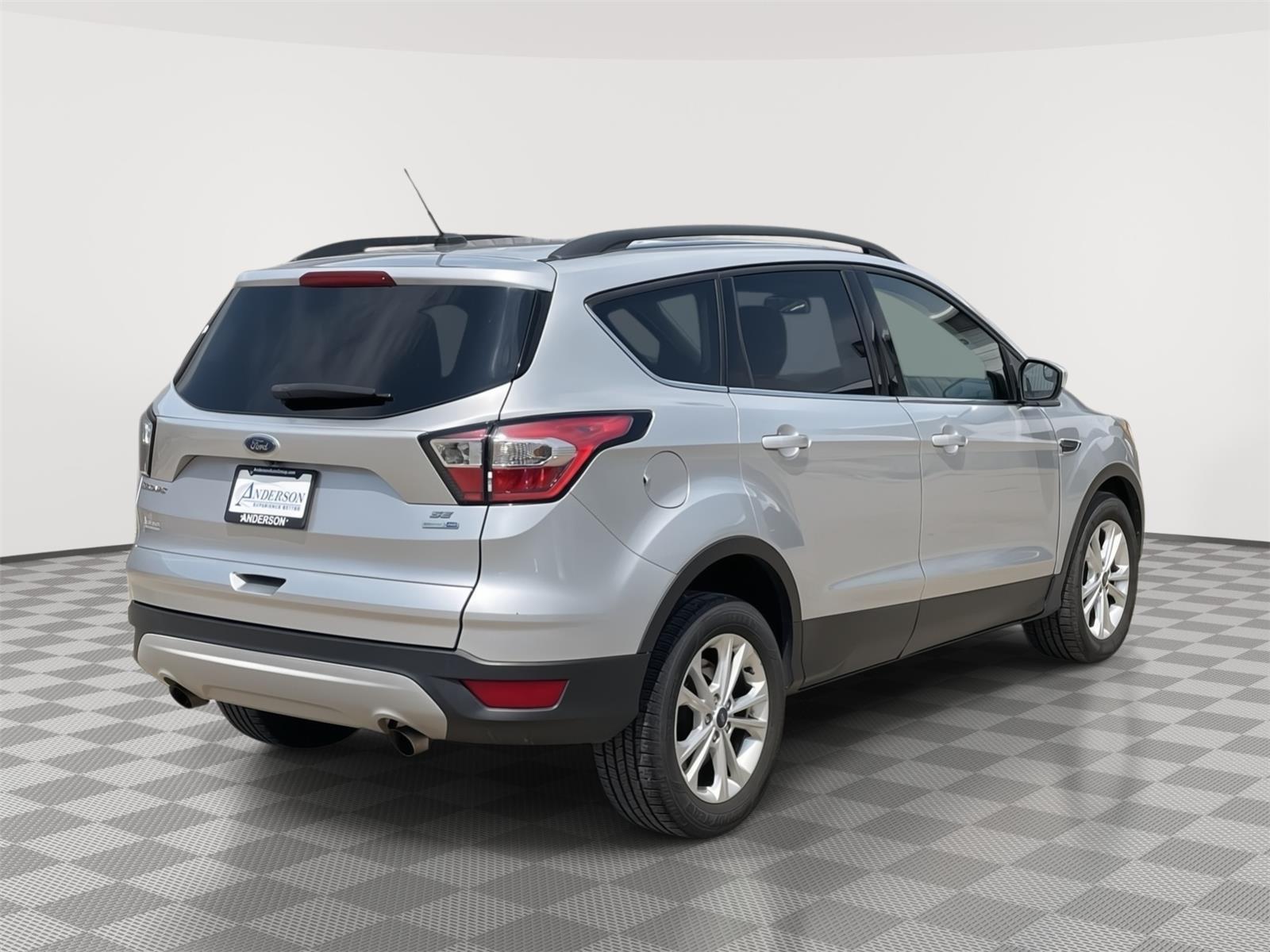 Vehicle photo 6