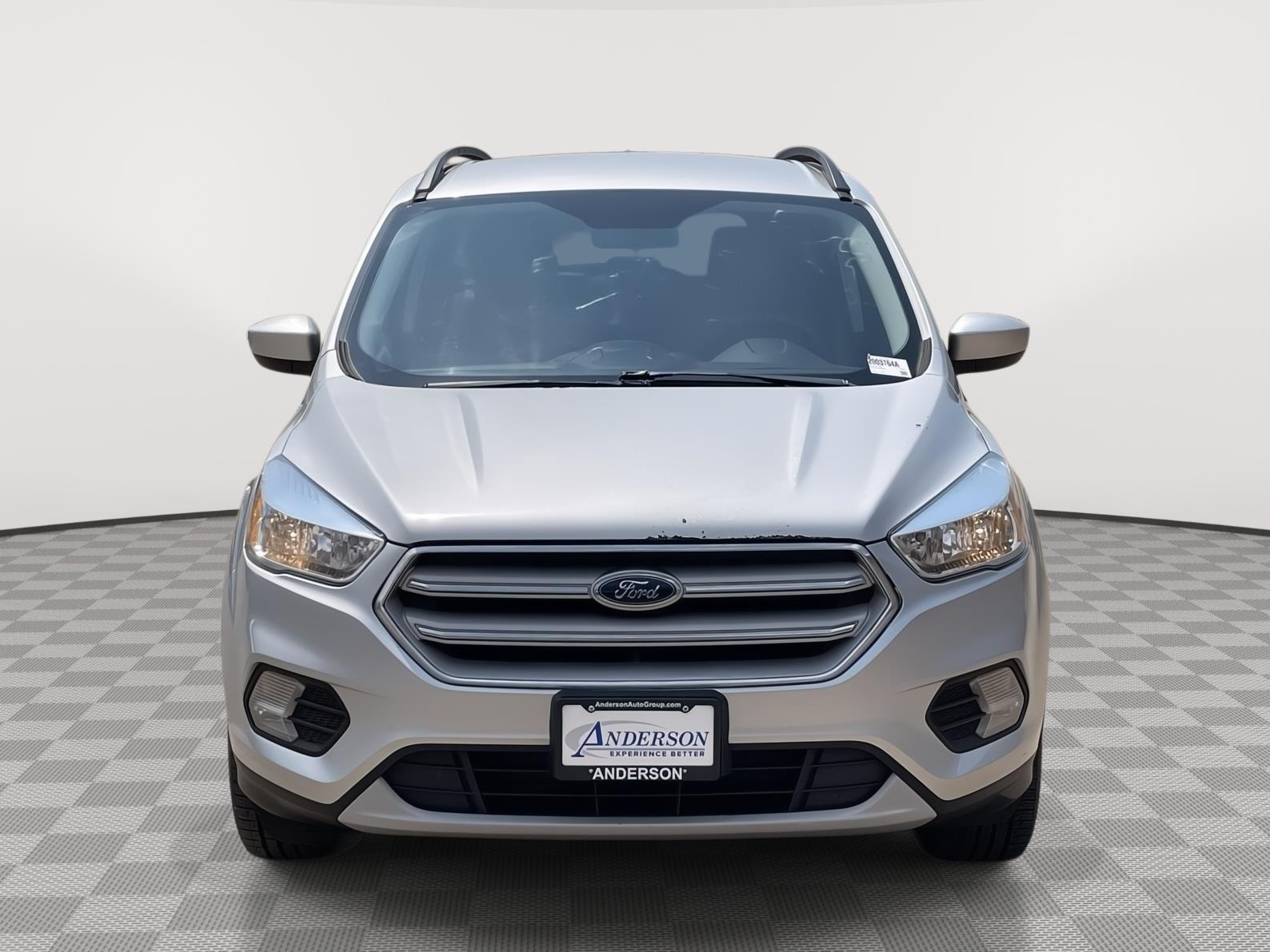 Vehicle photo 9