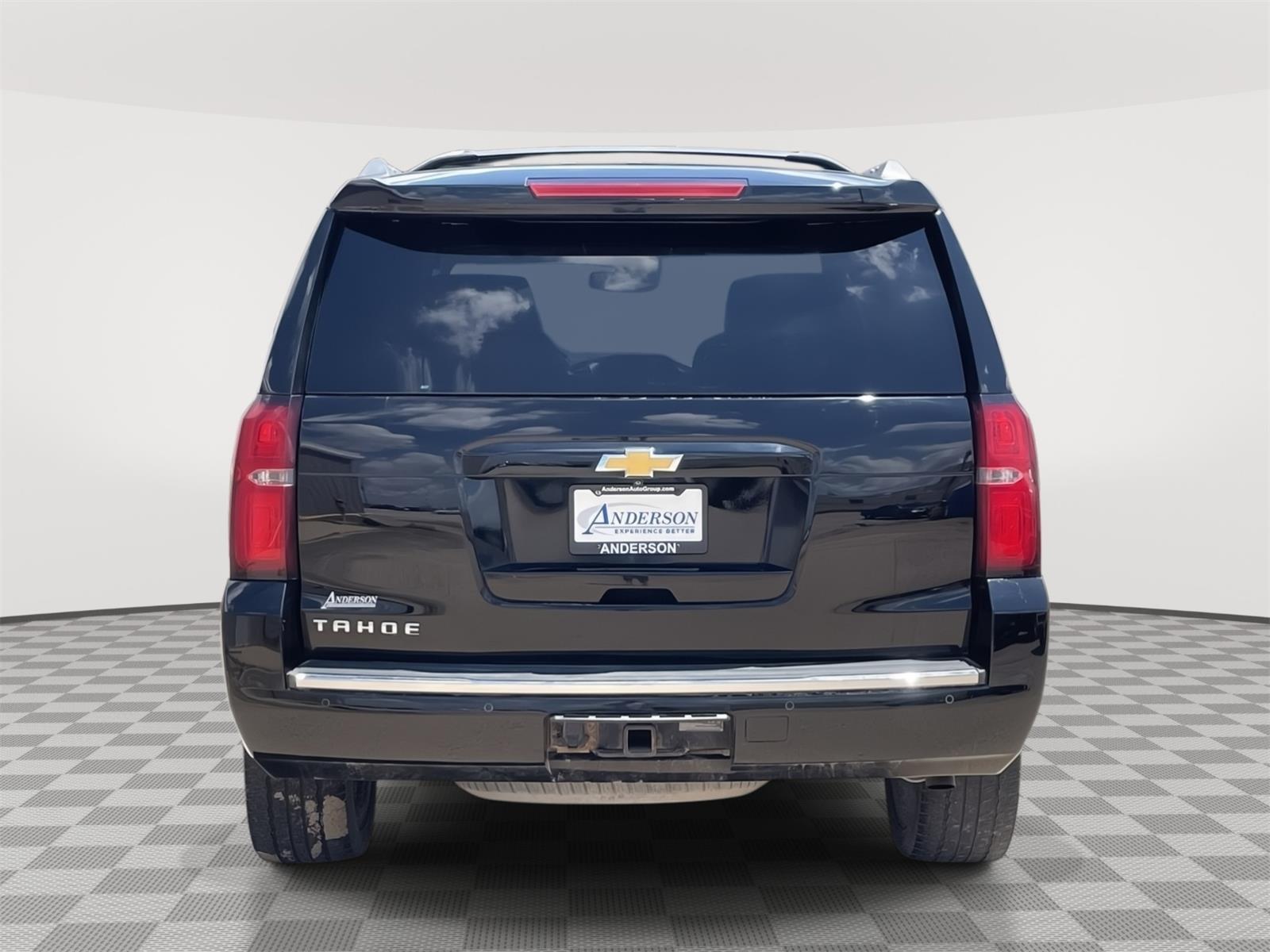 Vehicle photo 5