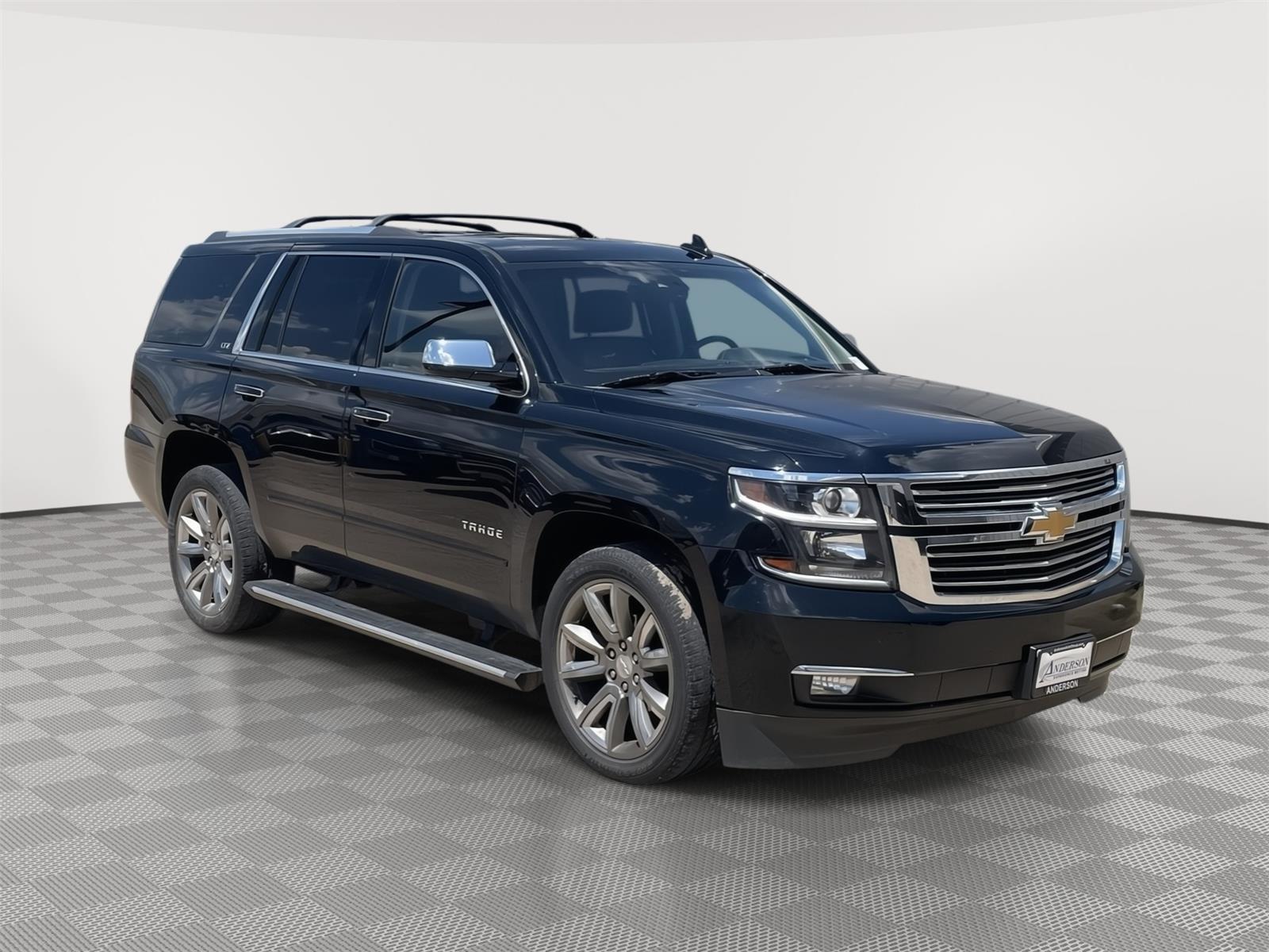 Vehicle photo 8