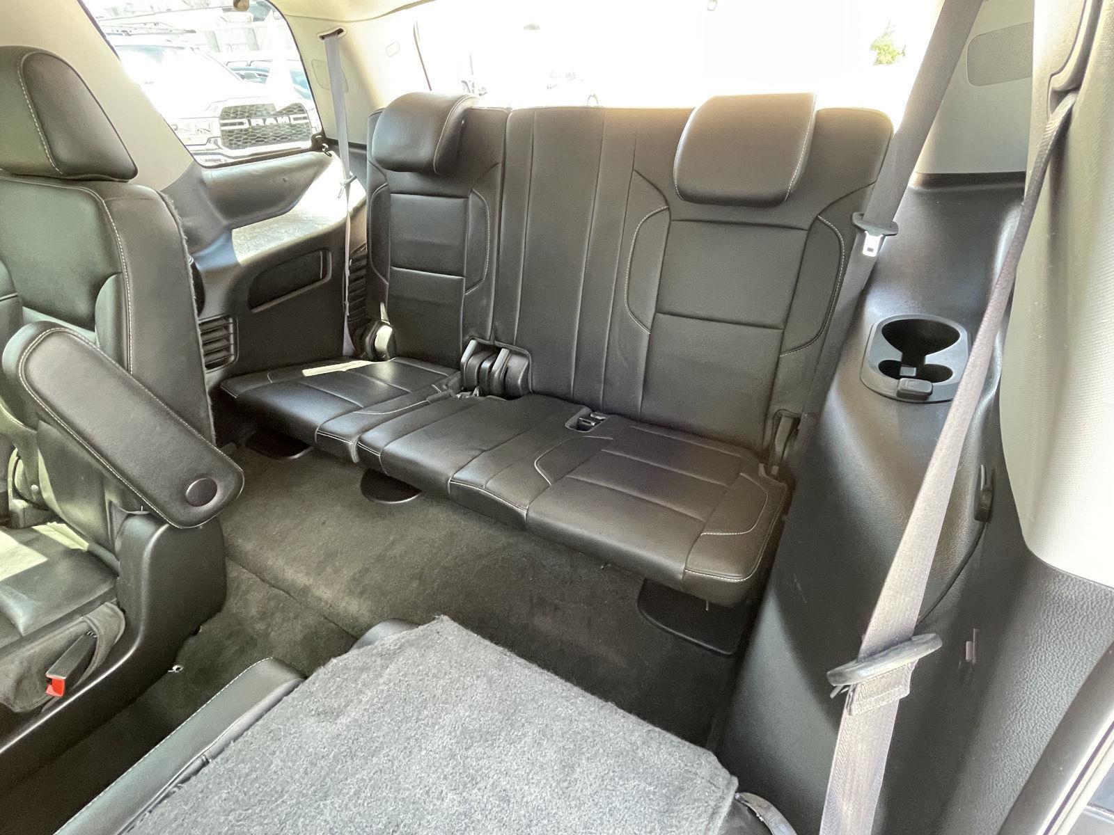 Vehicle photo 20