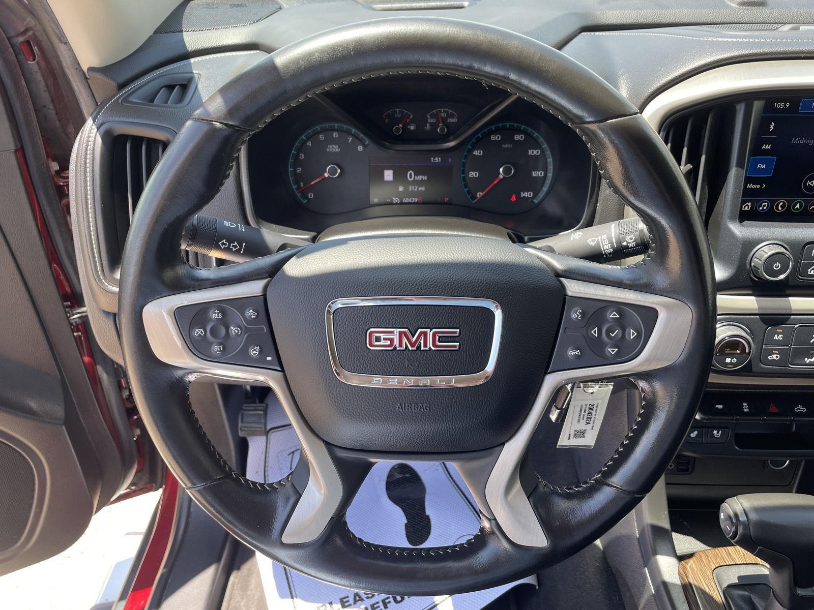 Vehicle photo 13