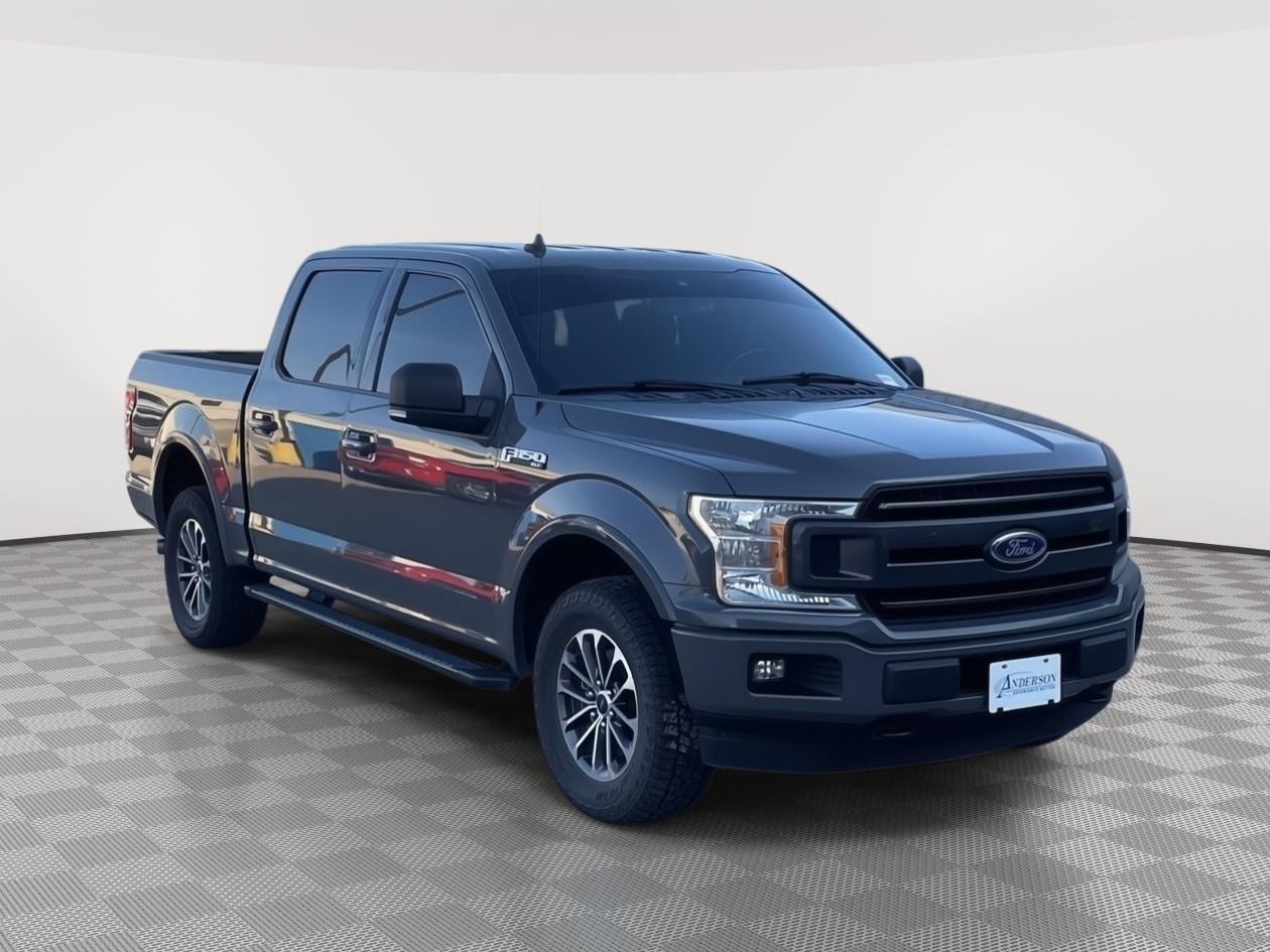 Vehicle photo 8