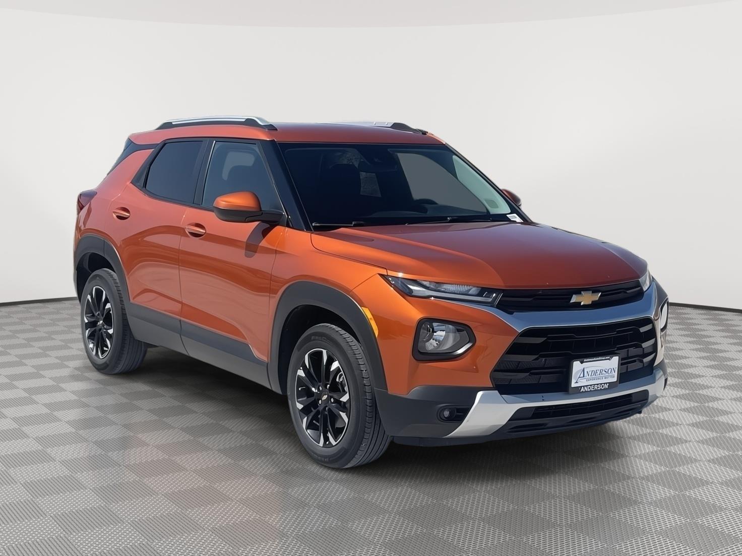 Vehicle photo 8