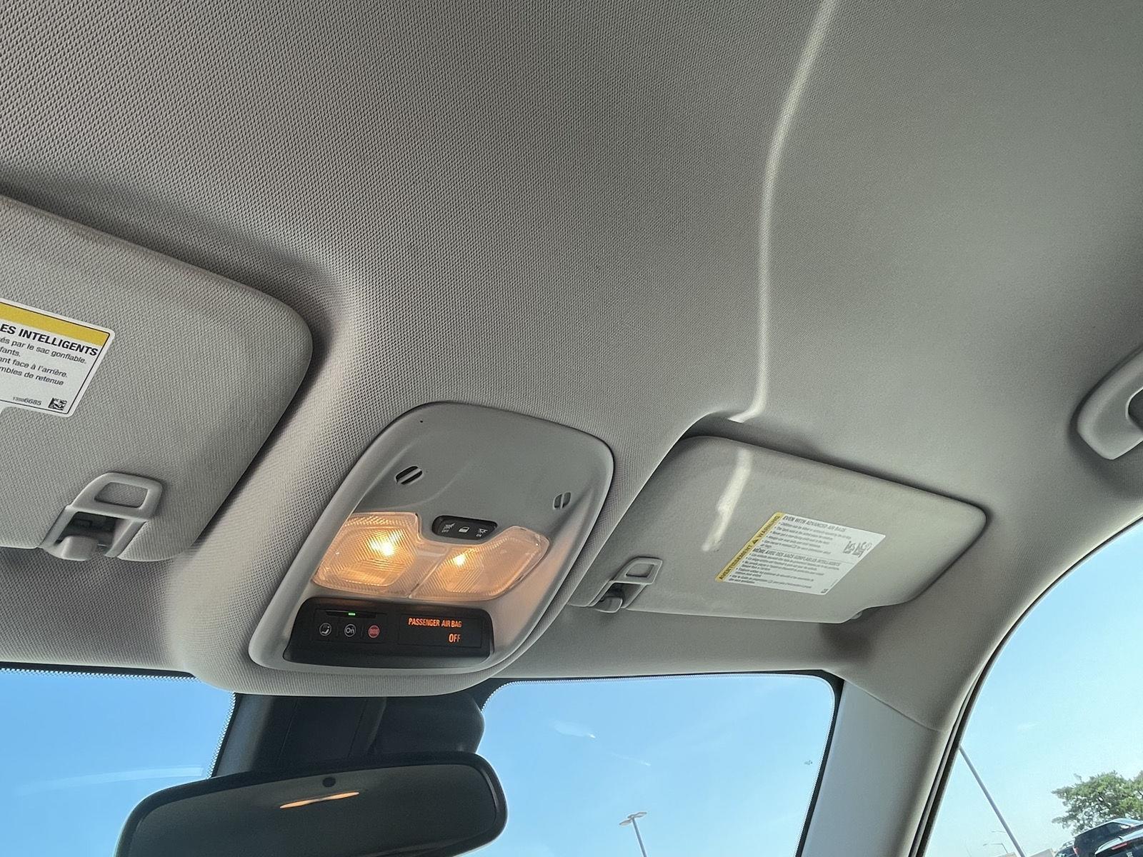 Vehicle photo 16