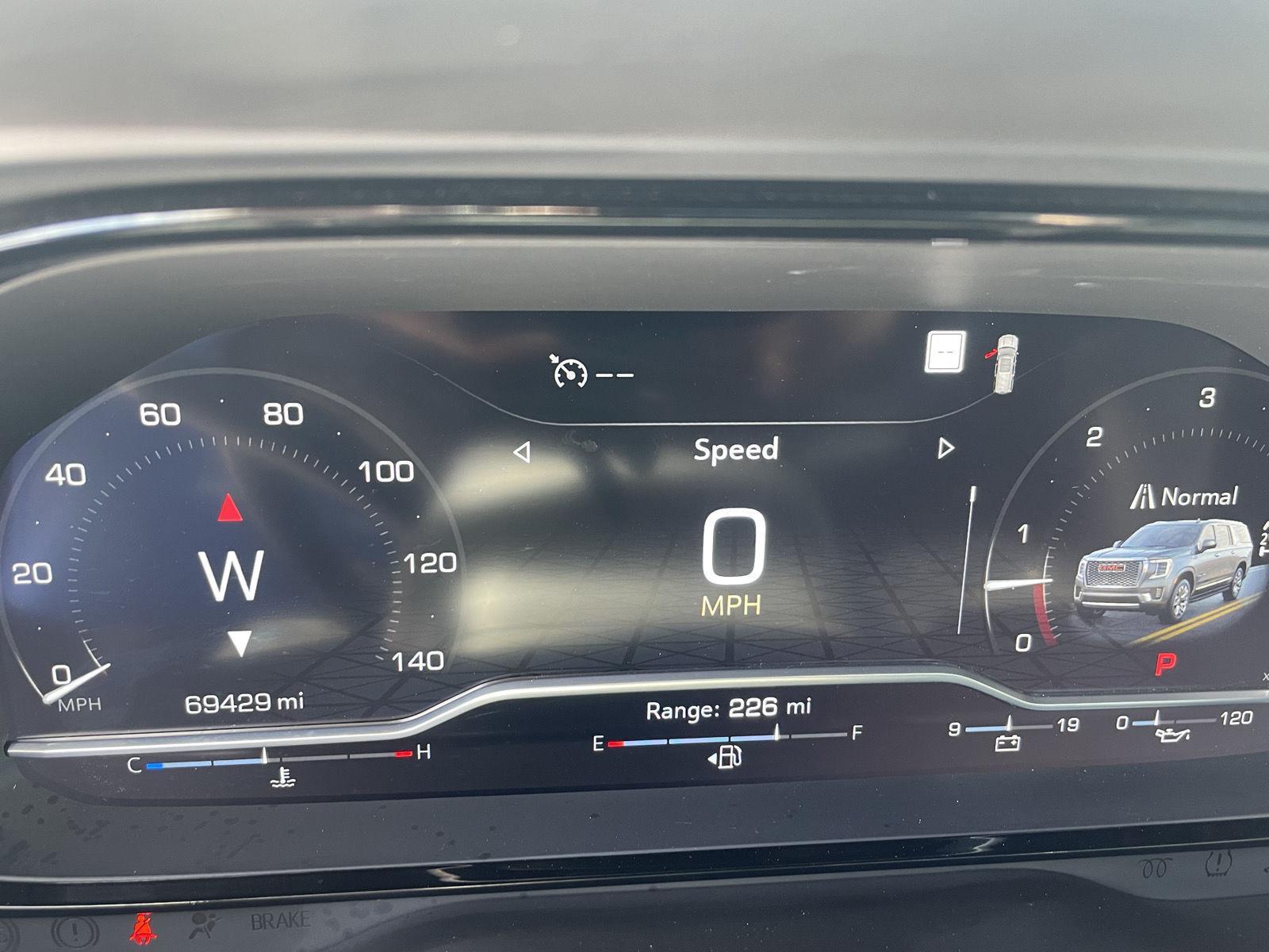 Vehicle photo 3