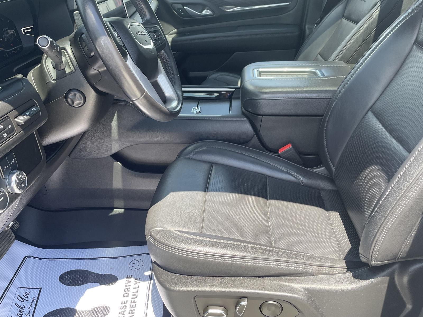 Vehicle photo 14