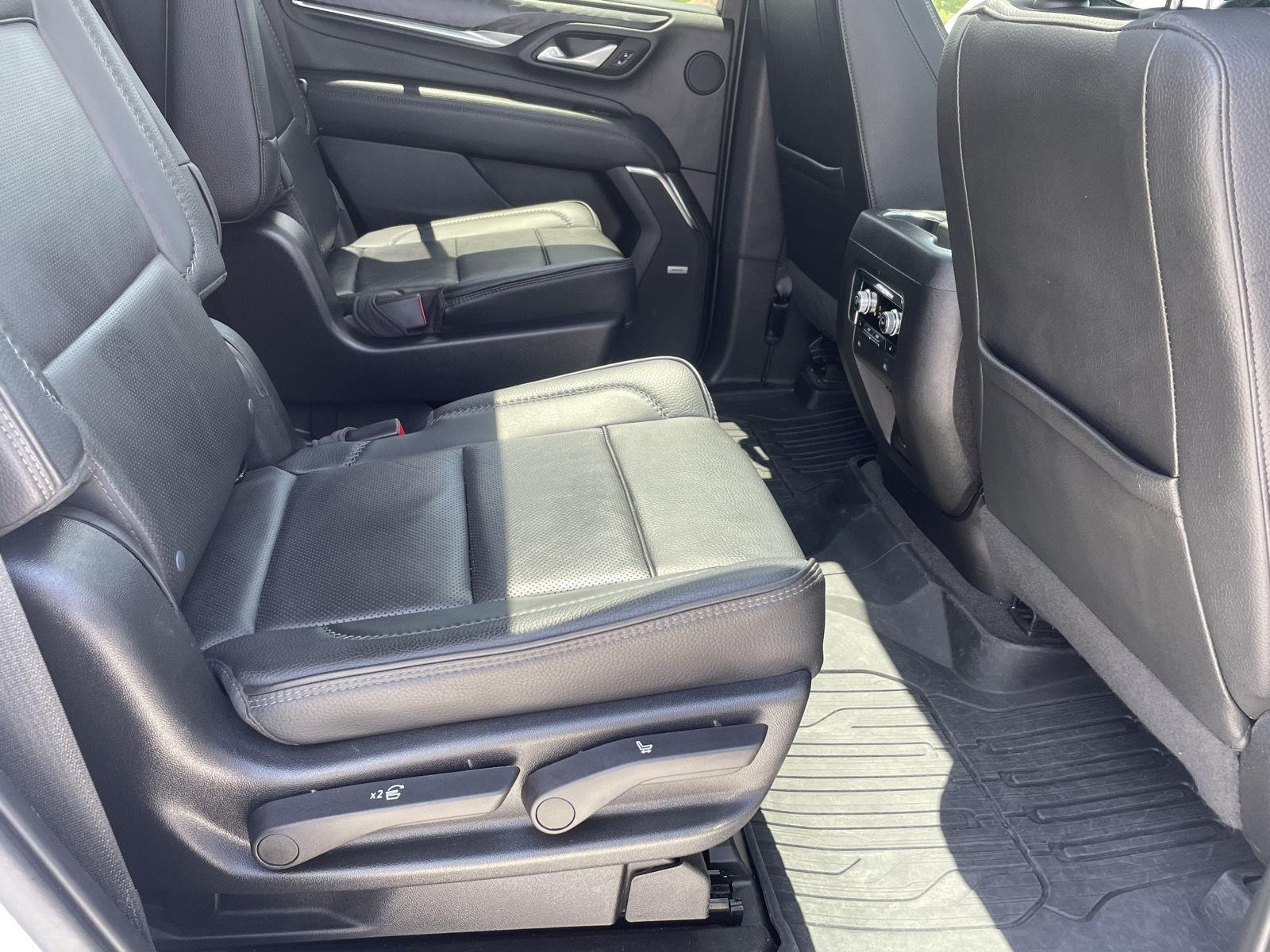 Vehicle photo 20