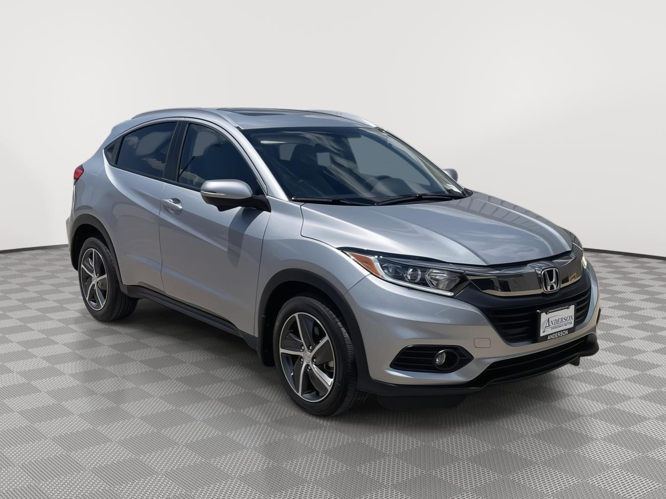 Vehicle photo 8
