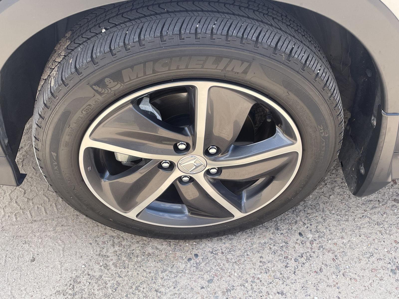 Vehicle photo 10
